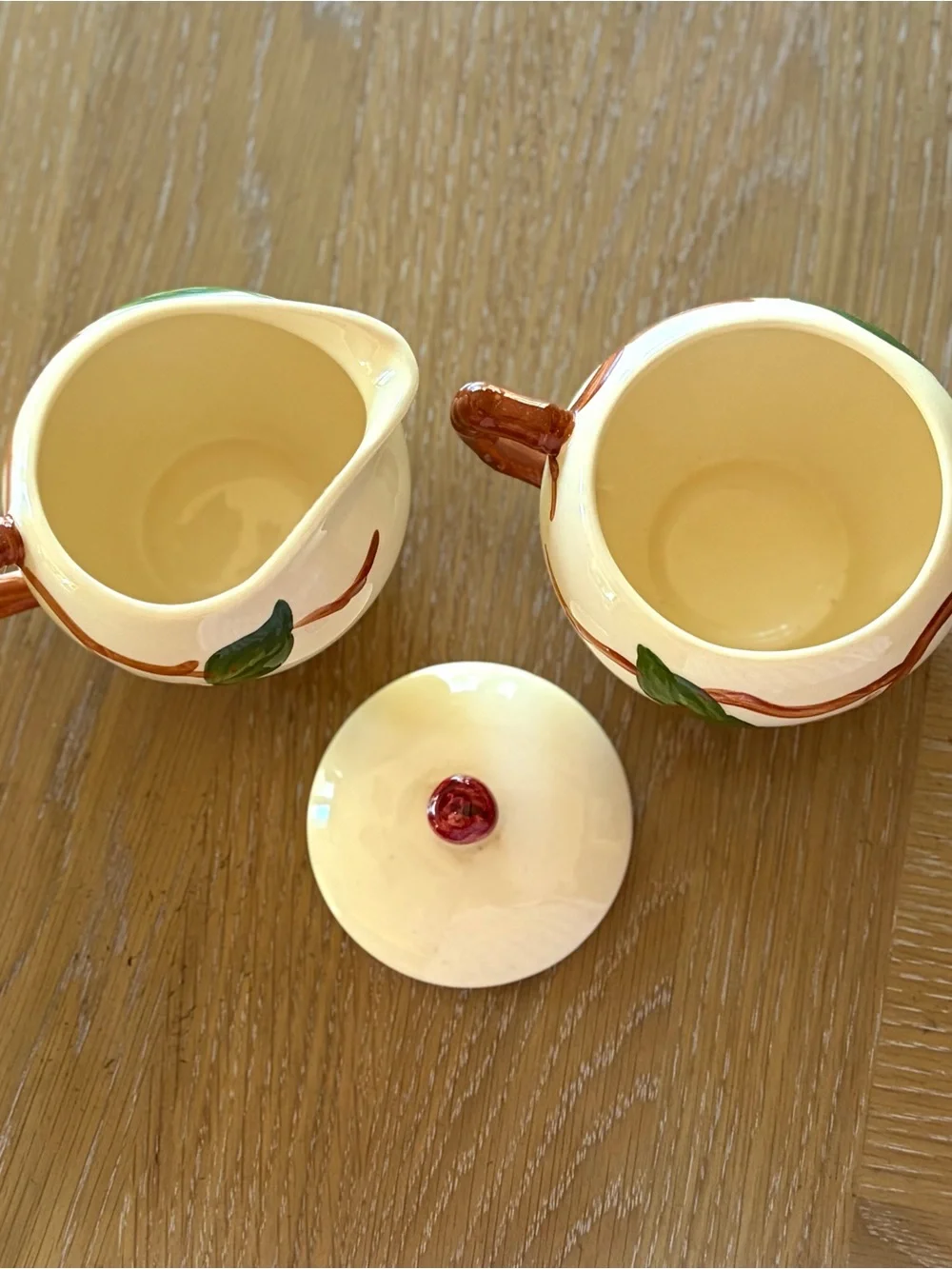 Franciscan Apple lidded sugar bowl and creamer large